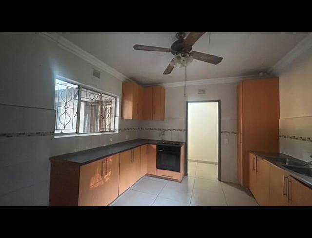 3 BEDROOM HOUSE FOR SALE IN ARBORETUM